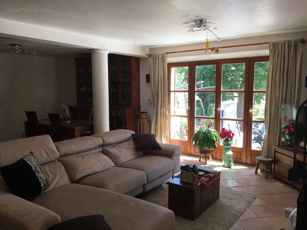 Maison à PLAN-DE-LA-TOUR