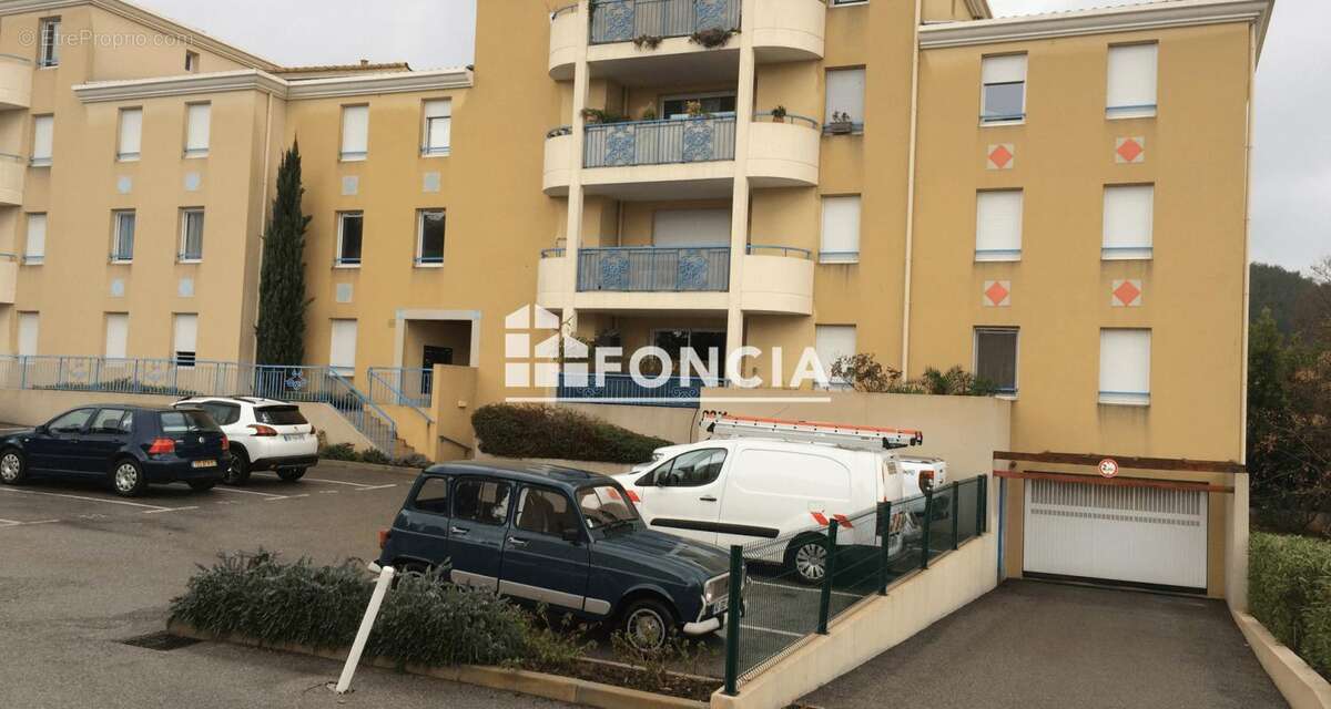 Appartement 2 chambres avec grande terrasse et parking privatif dans une résidence calme et sécurisée - photo 7