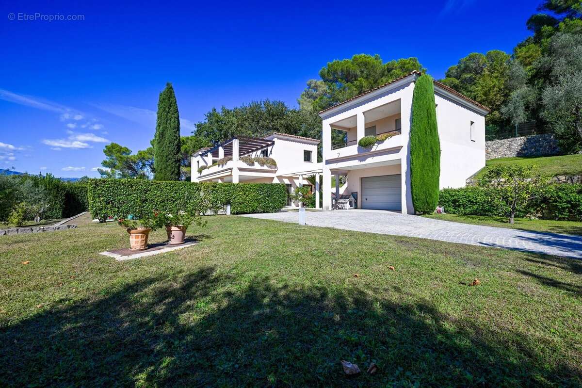 Maison à MOUGINS