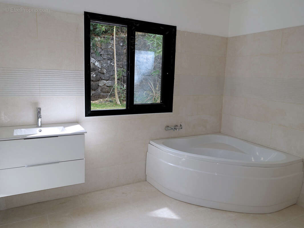 Maison à SAINT-DENIS