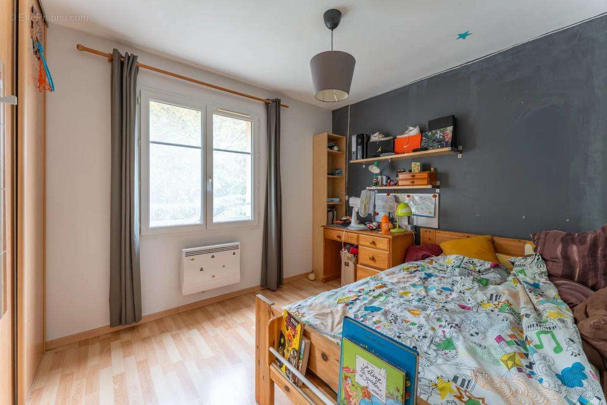 Maison à SAINT-CAPRAIS-DE-BORDEAUX