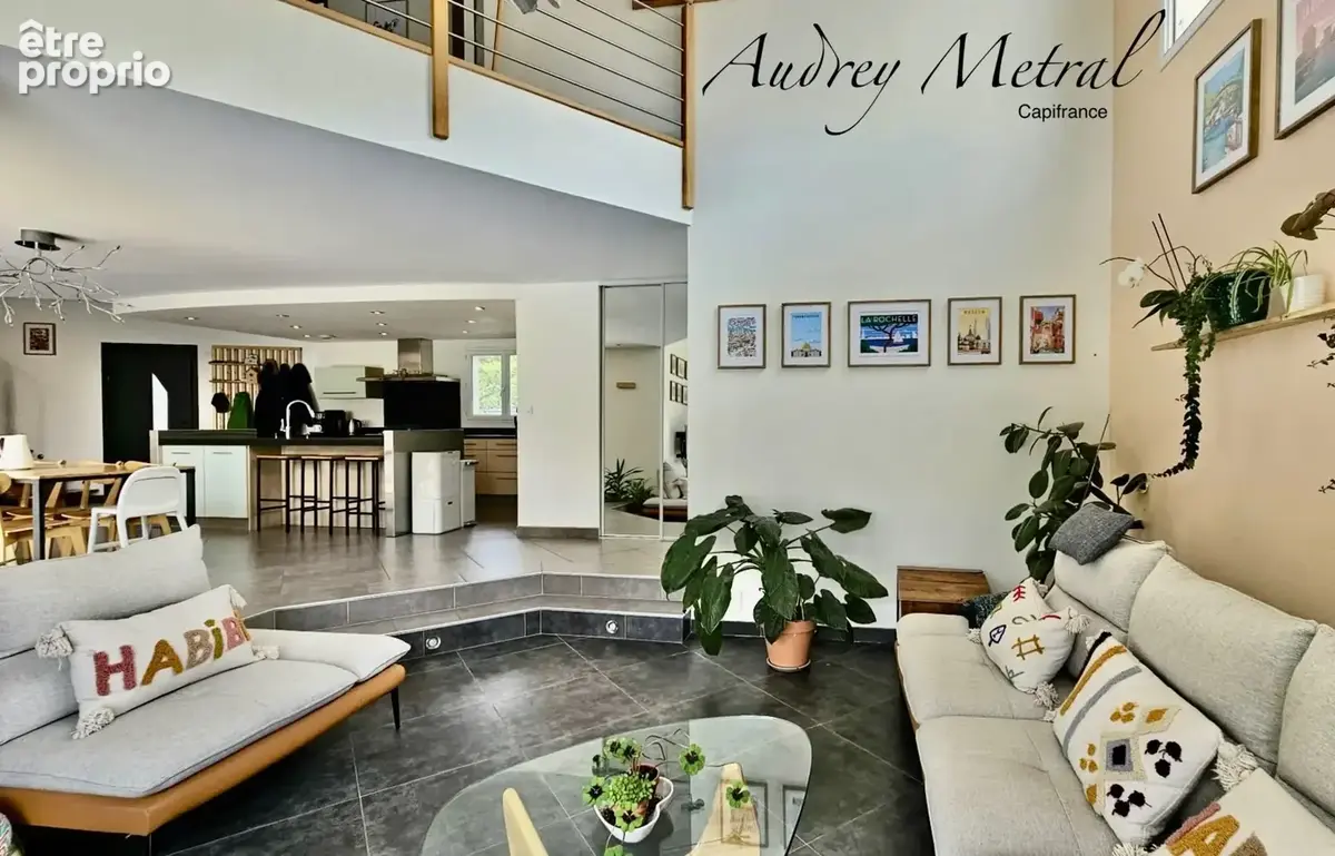 Villa à vendre à Serrières-en-Chautagne avec piscine, à 50 min de Genève et d'Annecy, 35 min d'Aix-Les-Bains et 15 min du Lac du - photo 5