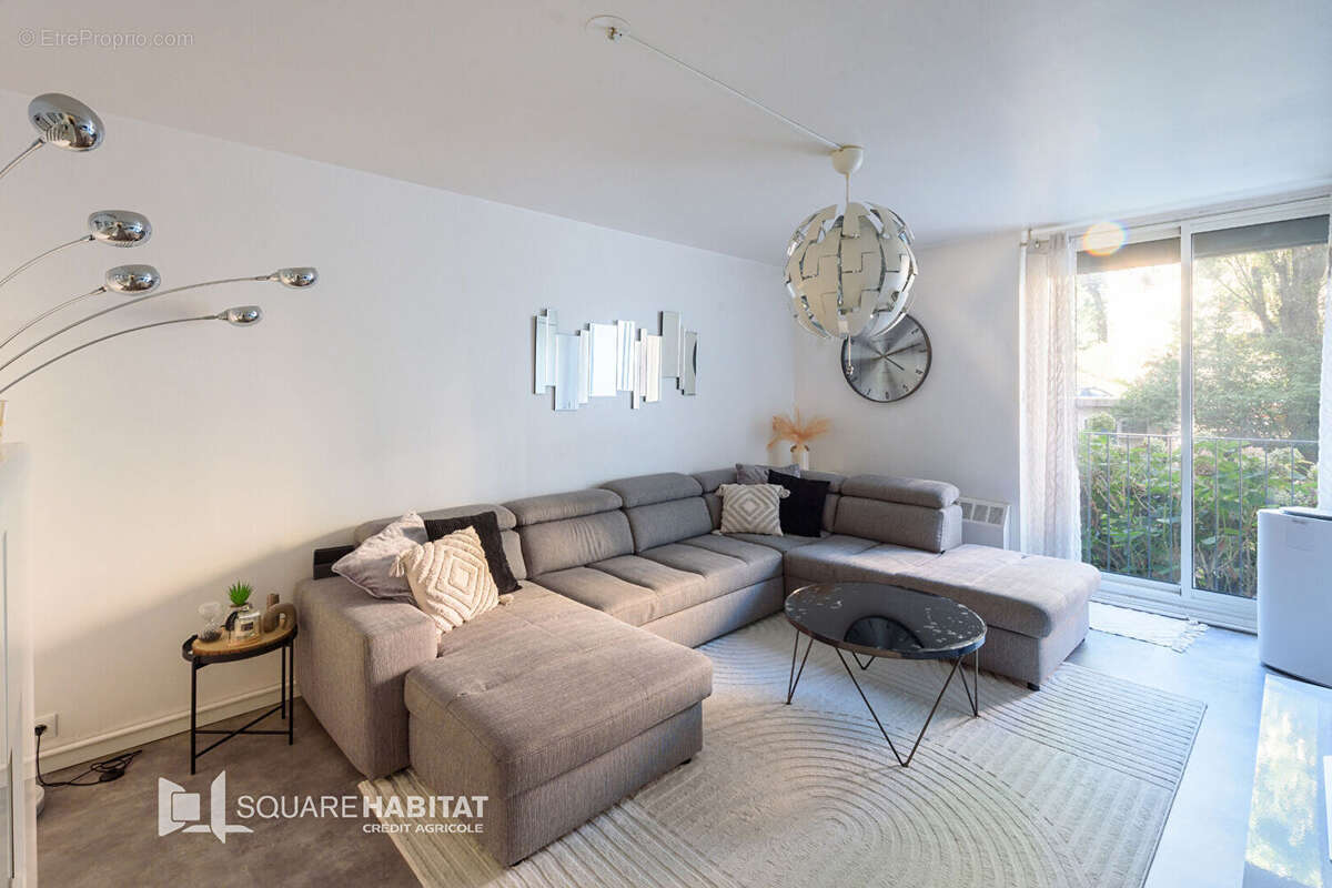 Appartement à COLOMIERS