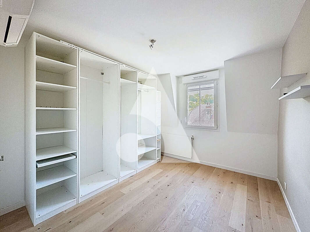 Appartement à BOUGIVAL