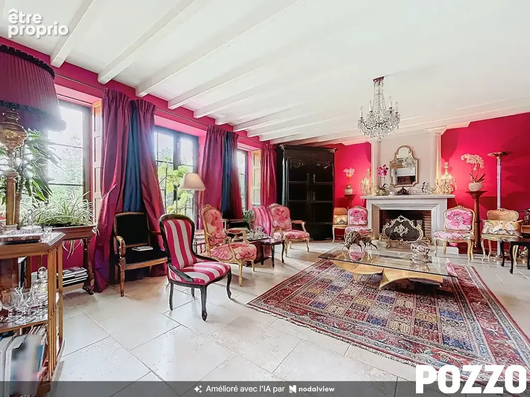 A VENDRE- Elégante demeure de standing , jardin, dépendance, garage, 5 km de la plage. - photo 3