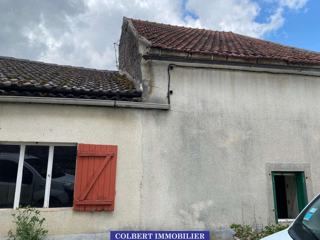Maison de village avec dépendances à ,rénover à PREHY - photo 2