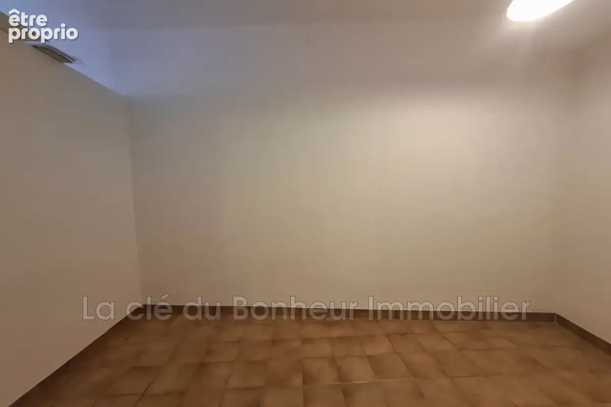 Appartement 56 m² à Sainte-Croix-Du-Verdon  - photo 7