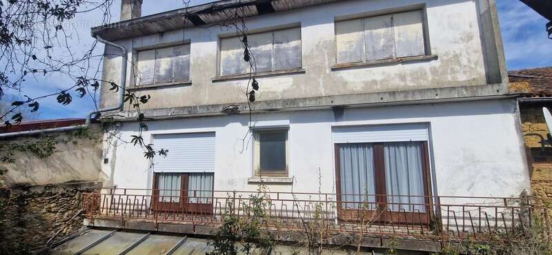 Maison à MONGUILHEM