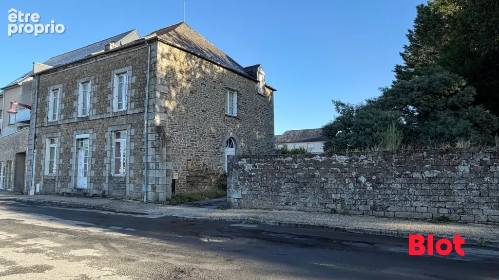 Maison 6 pièces 195 m² à vendre à Saint-Brice-En-Cogles (35460) - photo 1