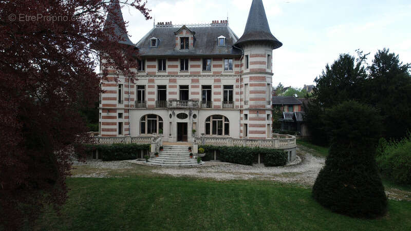 Maison à JAULGONNE