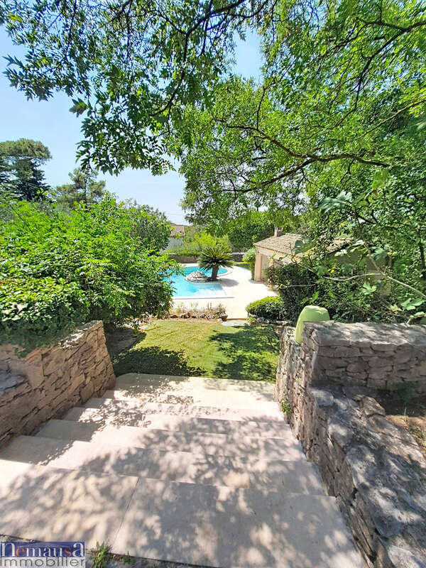 Propriété 200m2 avec Matériaux Nobles secteur bas Planette - photo 45
