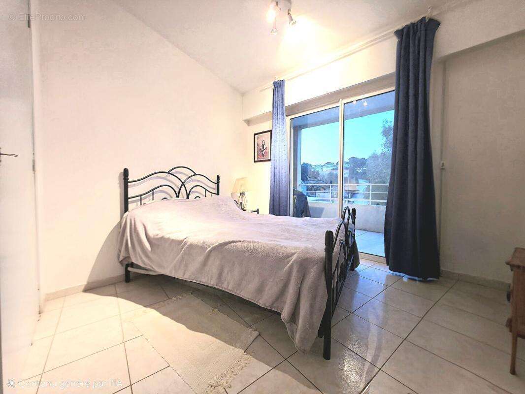 Appartement à BORMES-LES-MIMOSAS