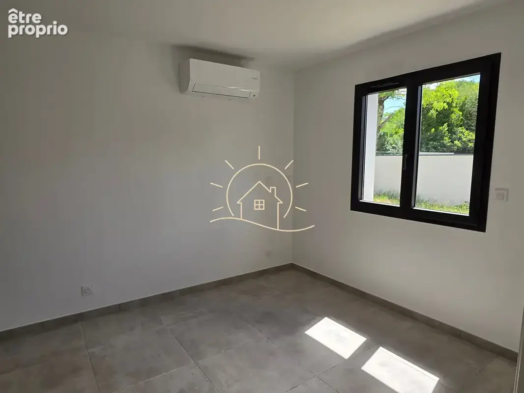 RUOMS - Villa neuve de plain-pied, toit plat - photo 6
