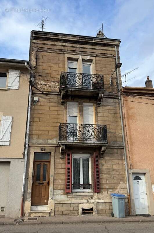 Appartement à POMPEY