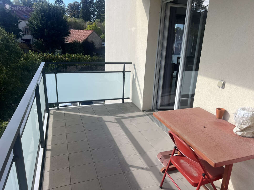 Appartement à CHAROLLES