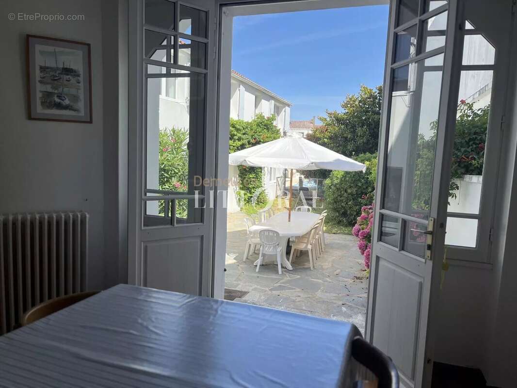 Belle propriété familiale avec piscine au cœur de Port Joinville - photo 6