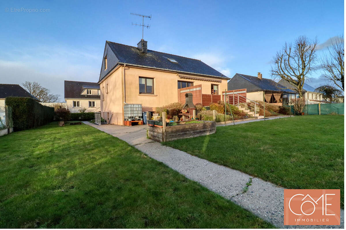 Maison à LA BOUEXIERE