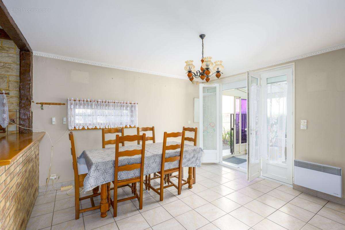 Centre-ville - Maison 98m² 5 pièces / 3 chambres - Jardin - photo 3