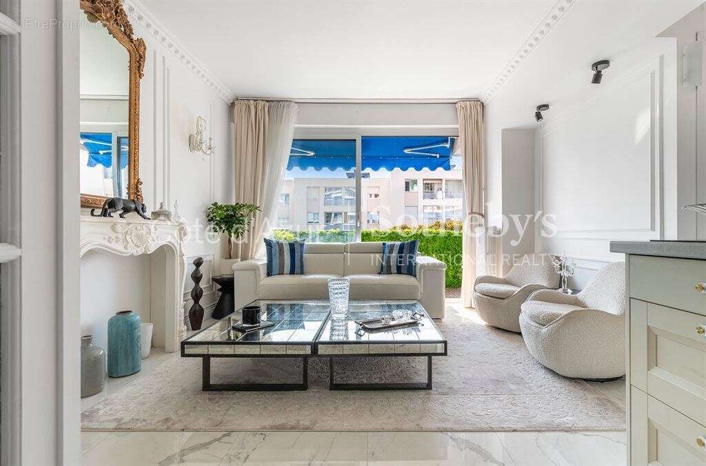 Appartement à BEAULIEU-SUR-MER