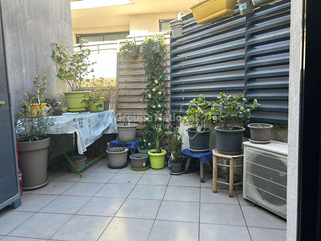 Villeneuve-les-avignon -  p2  dernier etage avec ascenseur et terrasse - photo 5