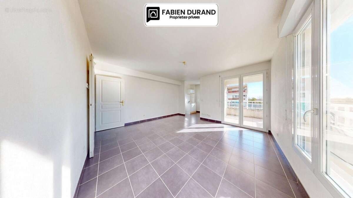 Appartement à MANDELIEU-LA-NAPOULE