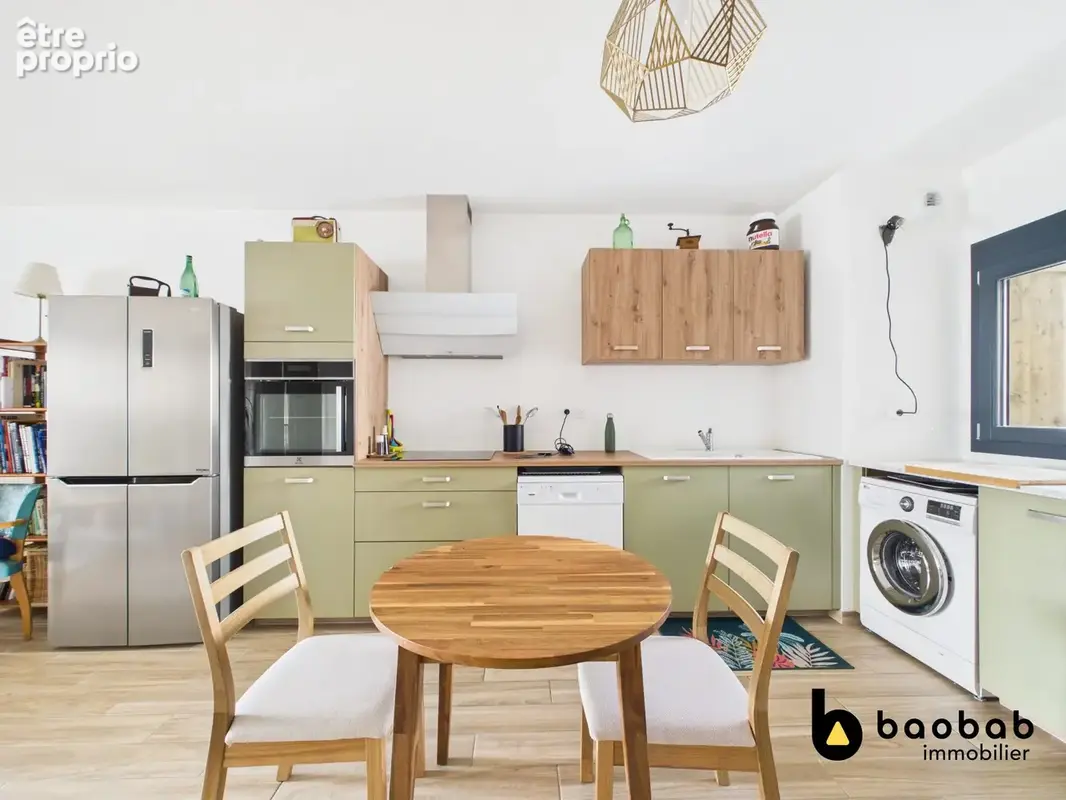 Appartement 52 m² à Bassens  - photo 3