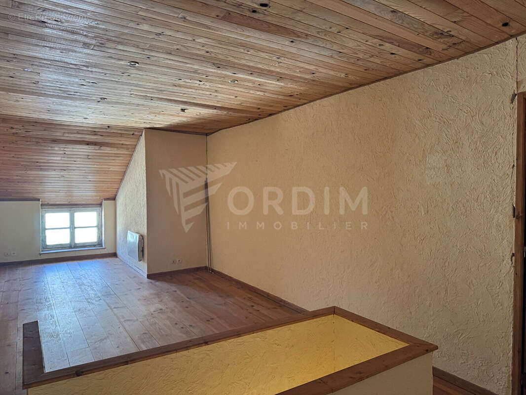 Maison à COSNE-COURS-SUR-LOIRE