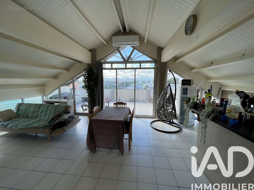 Photo 2 - Appartement à BAIE-MAHAULT