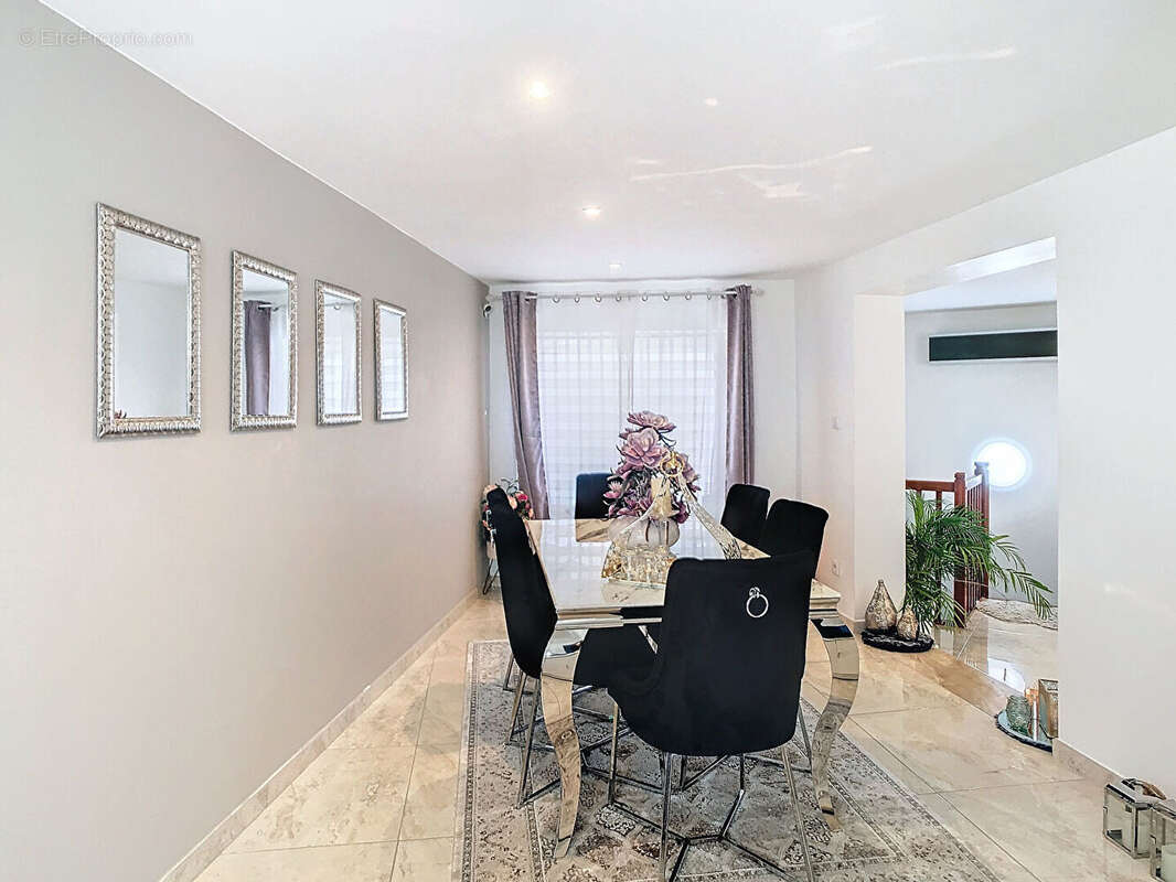 Appartement à VITROLLES