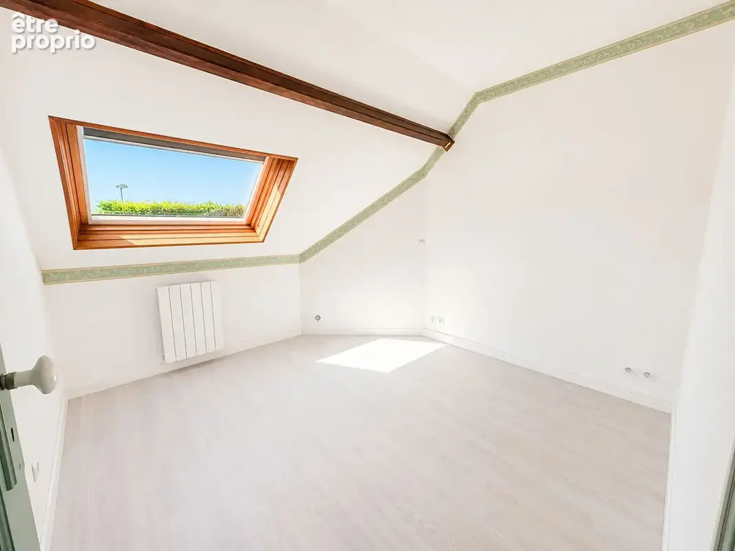 Maison familiale avec sous-sol total et fort potentiel -  Pomponne - photo 6