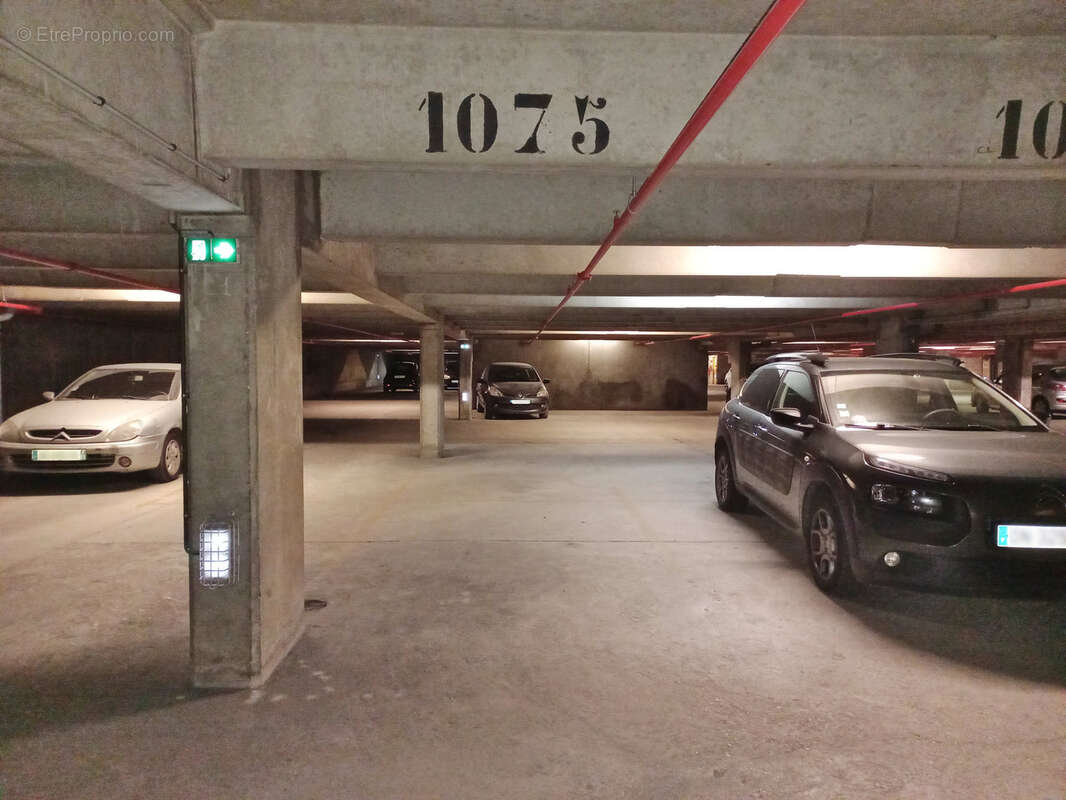 Parking à CRETEIL