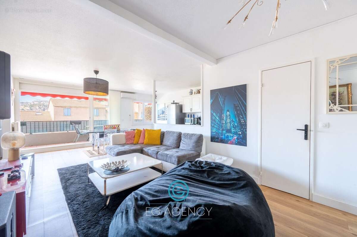 Appartement à MARSEILLE-16E