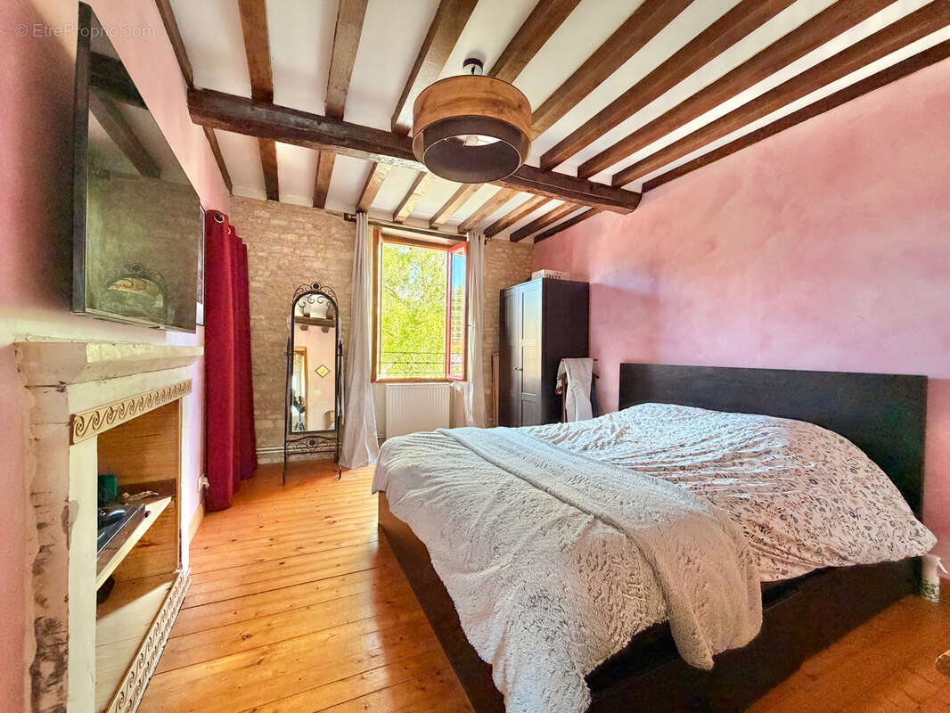 Maison à PERIERS-SUR-LE-DAN