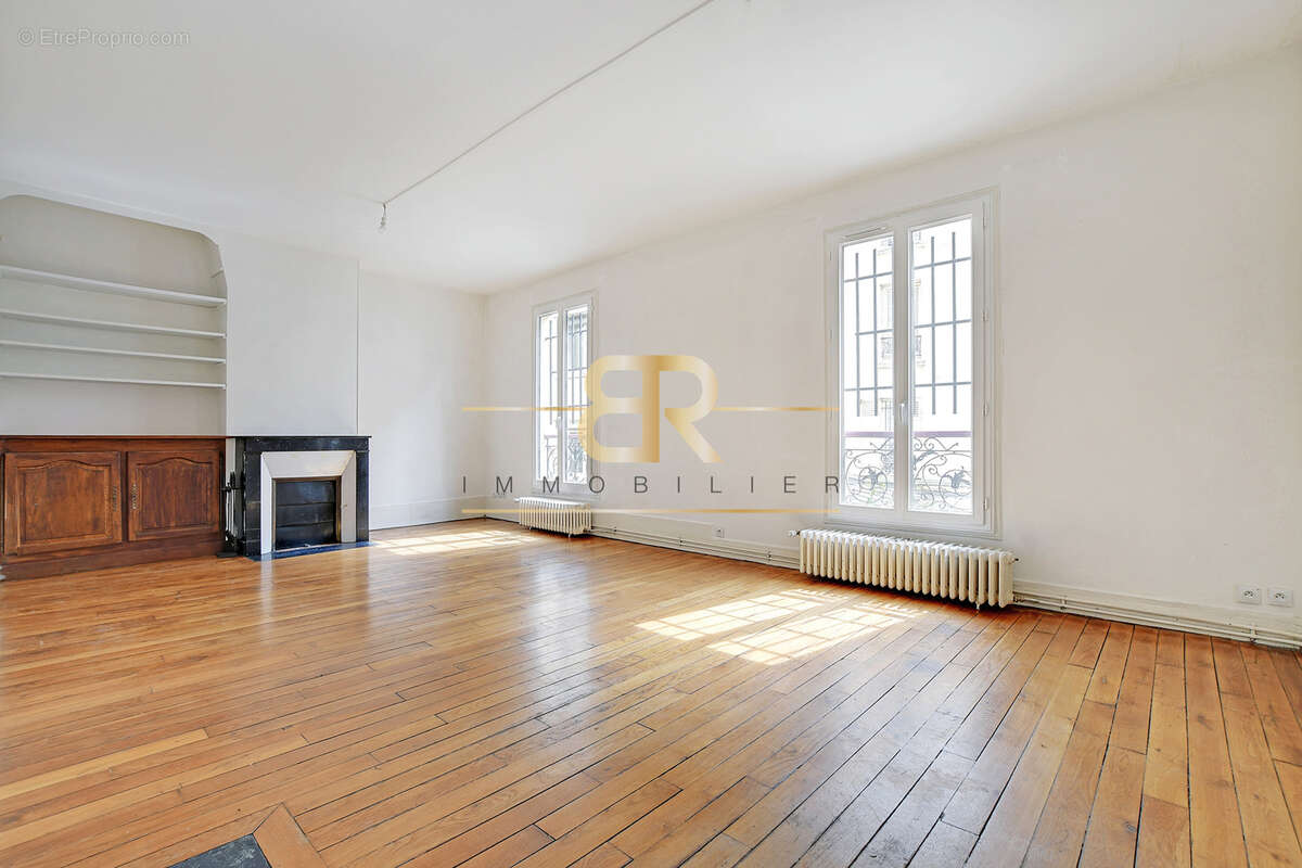 Appartement à PARIS-19E