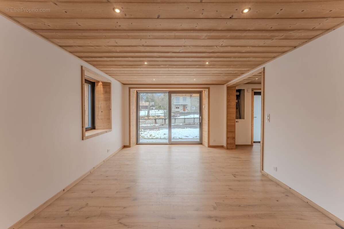 Appartement à BERNEX