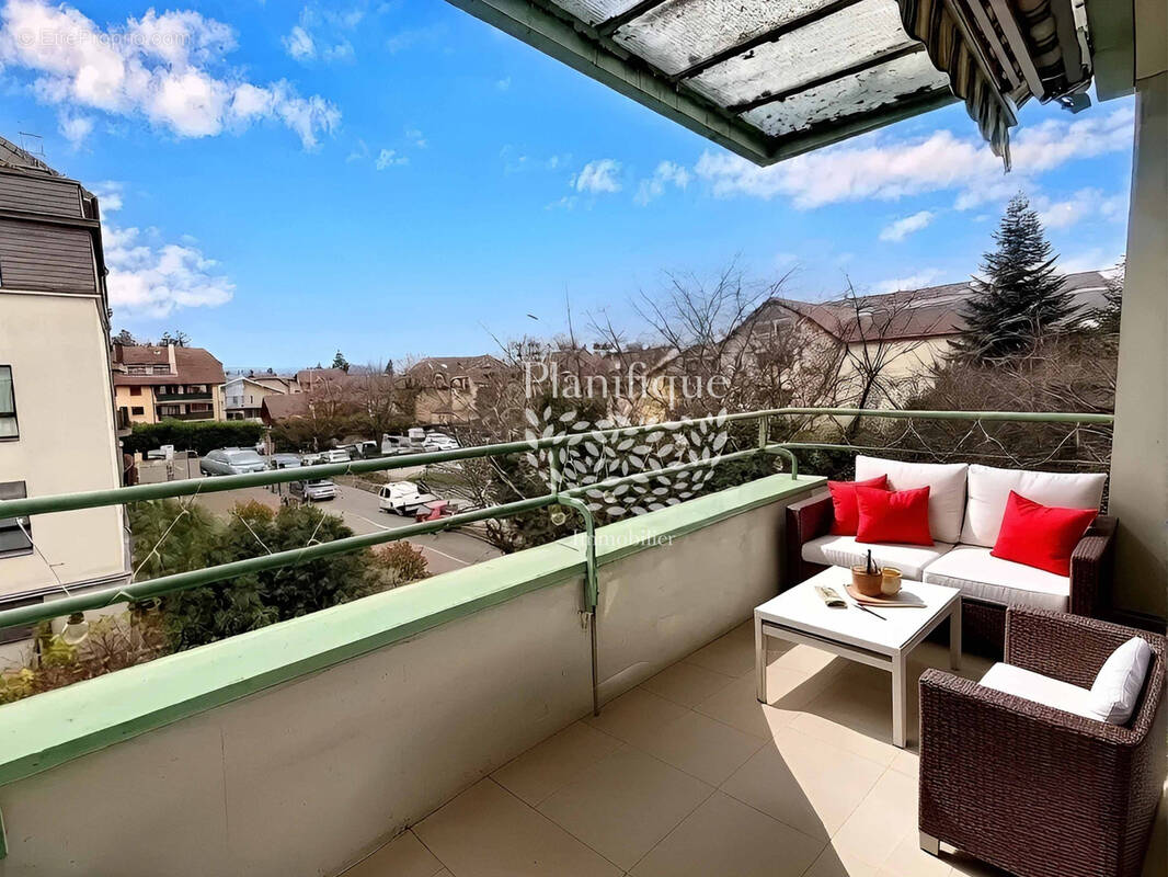 Appartement à FERNEY-VOLTAIRE