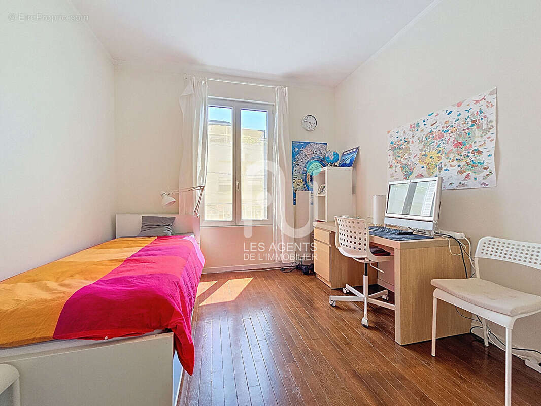 Maison à ASNIERES-SUR-SEINE