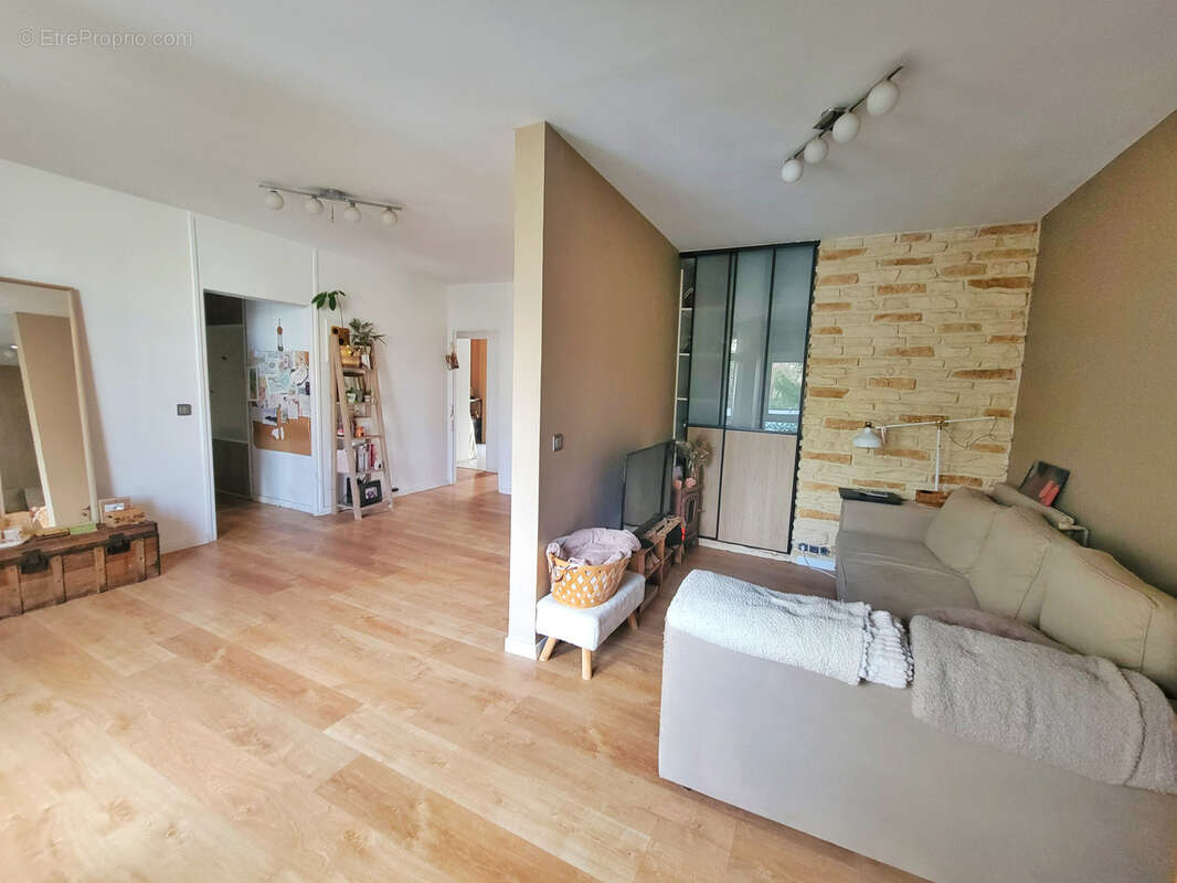 Appartement à OULLINS