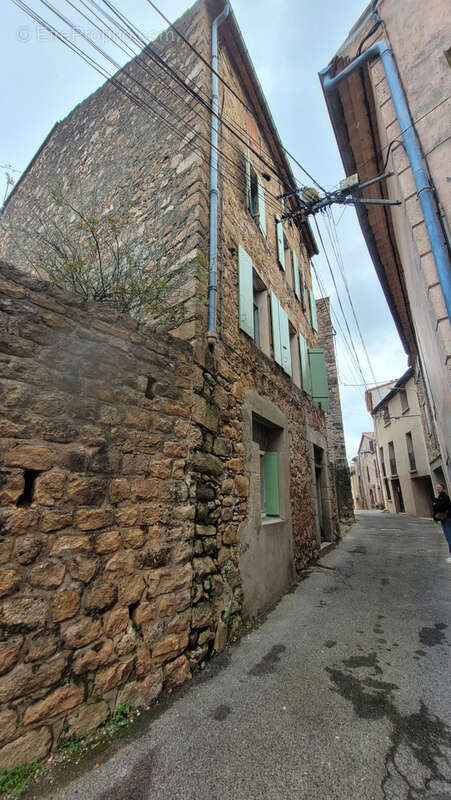 Maison de village en pierre à rénover - 220 m2 à Coustouges - photo 15