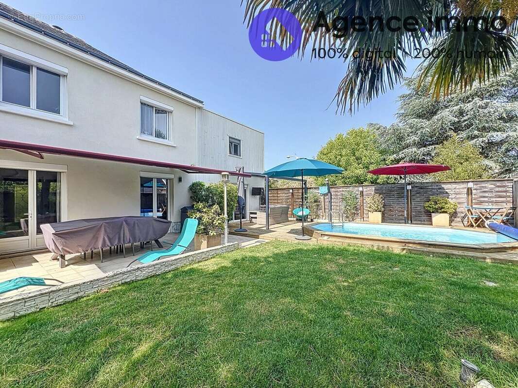 Maison à ROCHECORBON