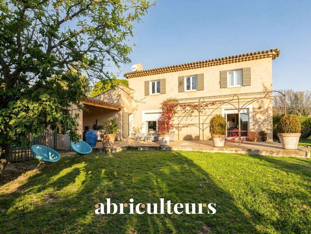 Maison à LOURMARIN
