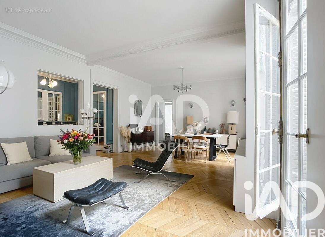 Photo 1 - Appartement à PARIS-17E