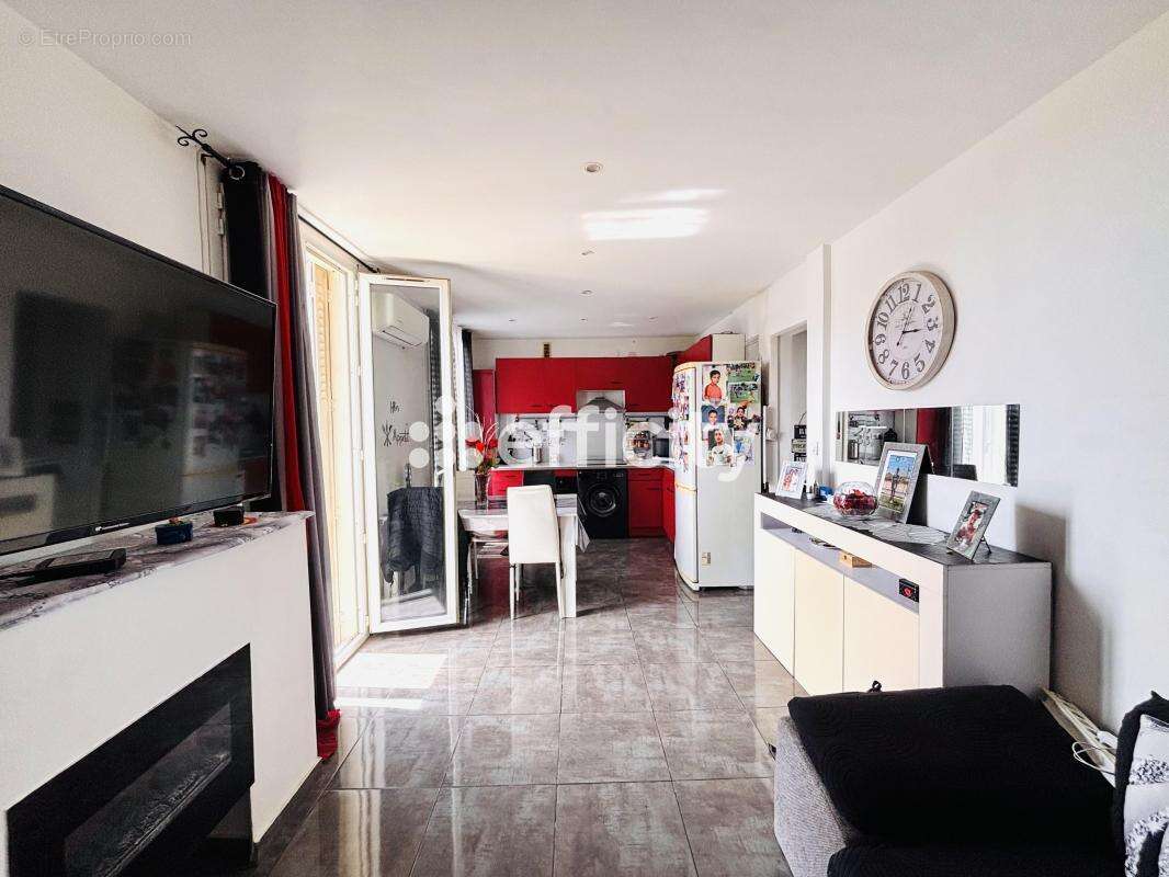 Appartement à MARSEILLE-9E