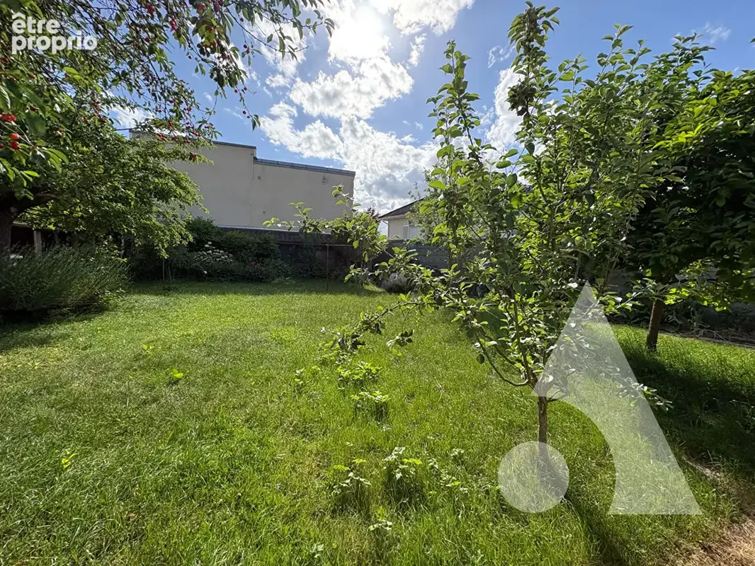 Maison Saint Julien Les Villas 4 pièce(s) 126 m2 - photo 4