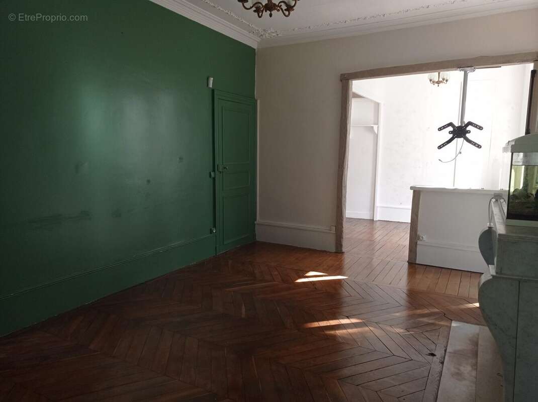 Maison à FAIN-LES-MONTBARD