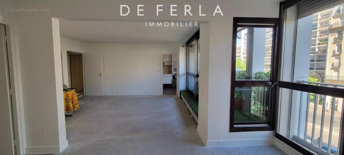 Appartement à PARIS-15E