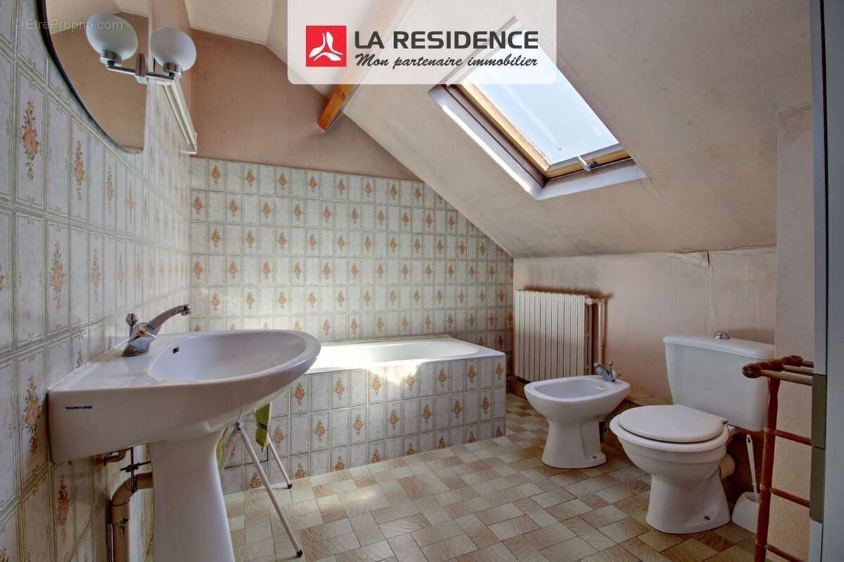 Maison à LES MUREAUX