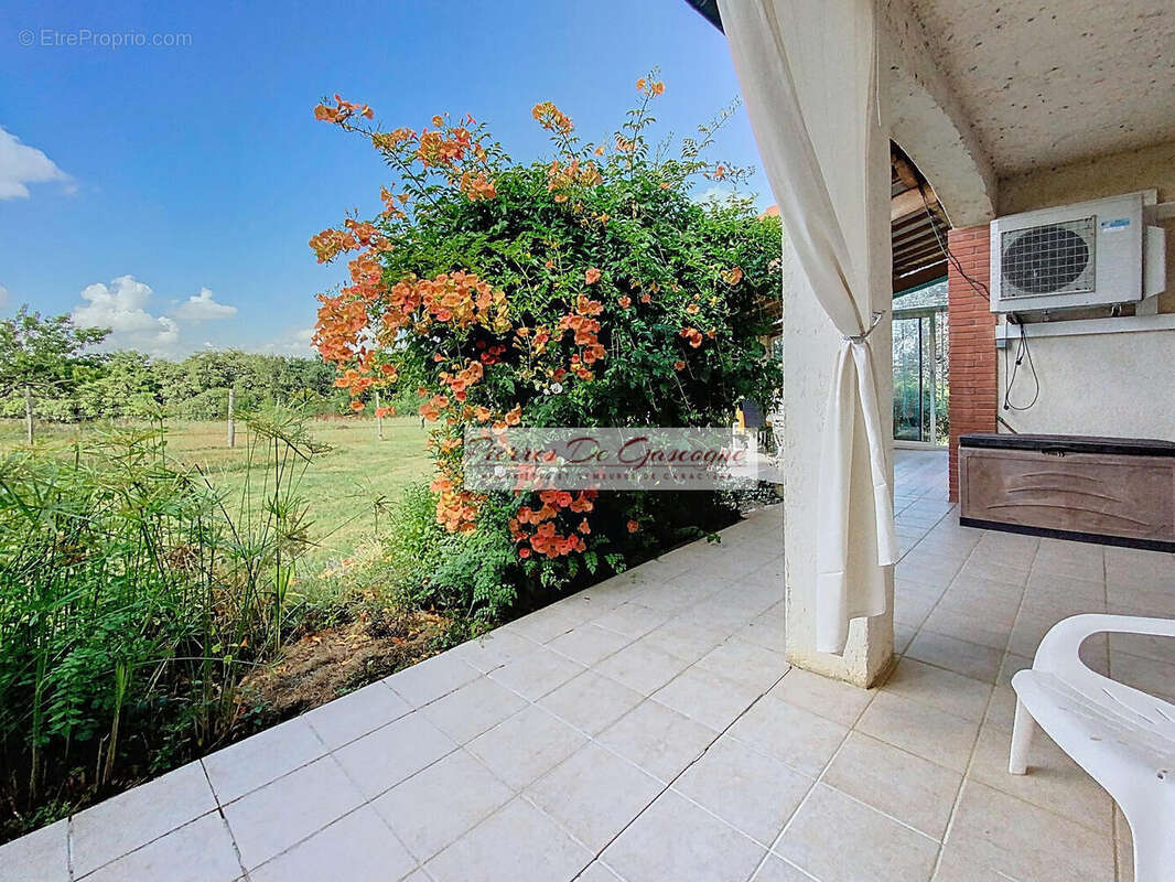 Maison de plain-pied dans un cadre exceptionnel et calme absolu - photo 9