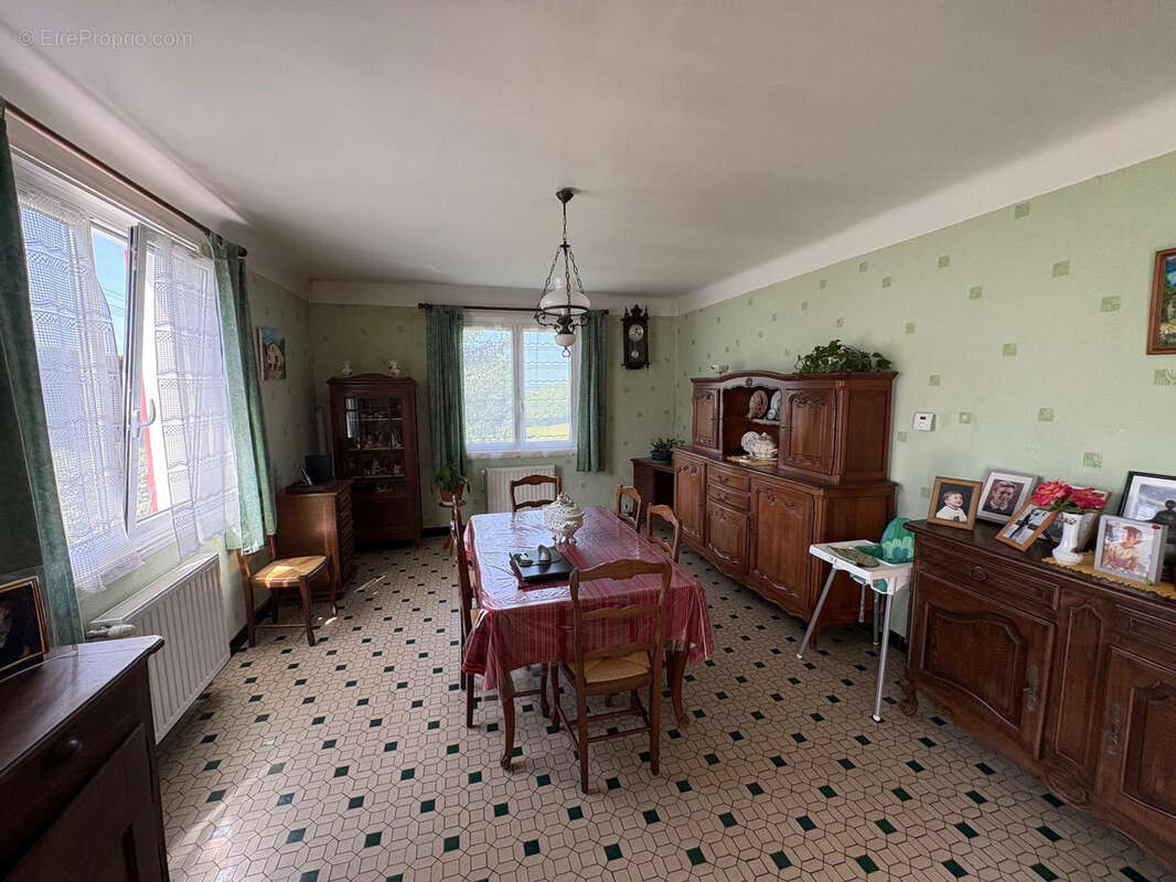 Maison à LAHONCE