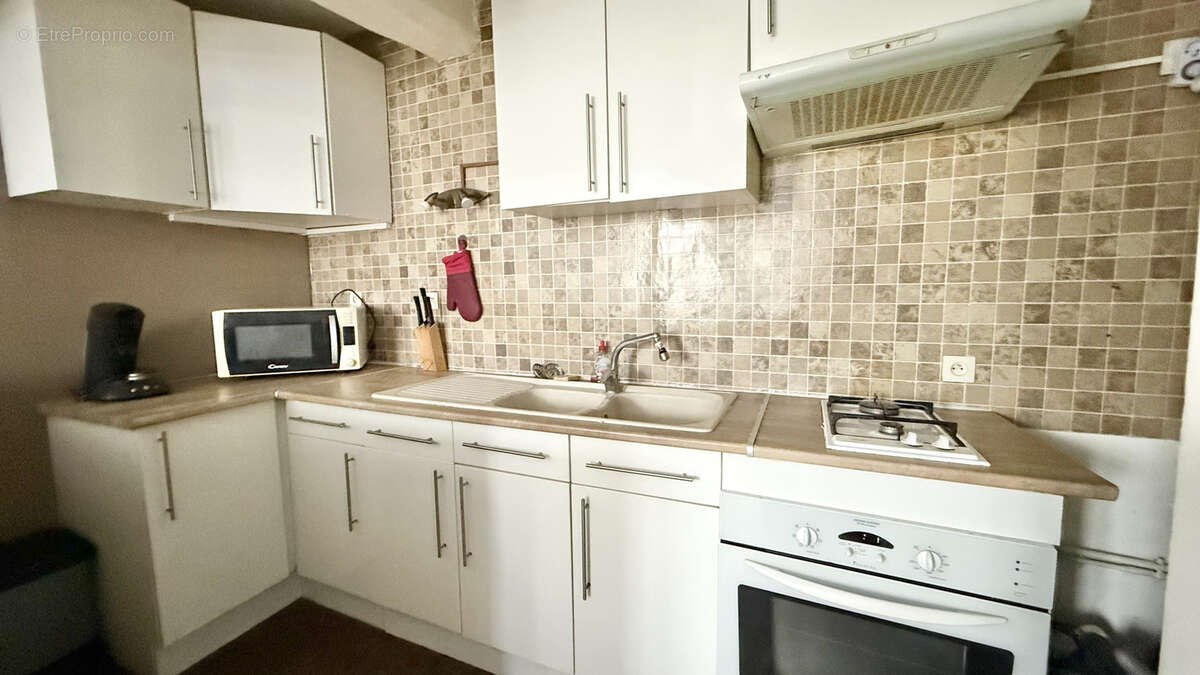 Appartement à PONT-SAINTE-MARIE